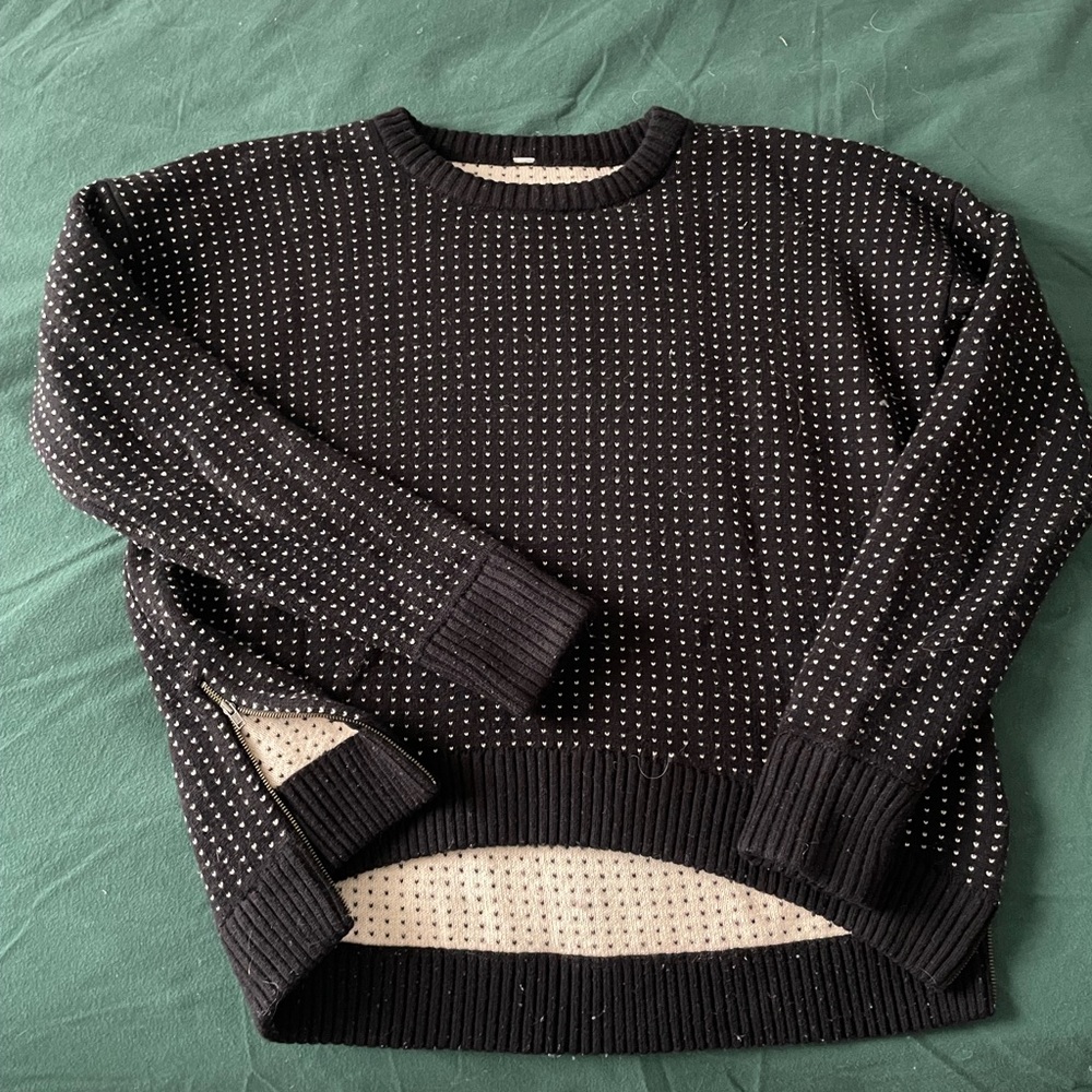 lululemon athletica Black and White Crewneck Sweater